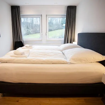 아파트 Q-Stall Apartments, Apartment Q3